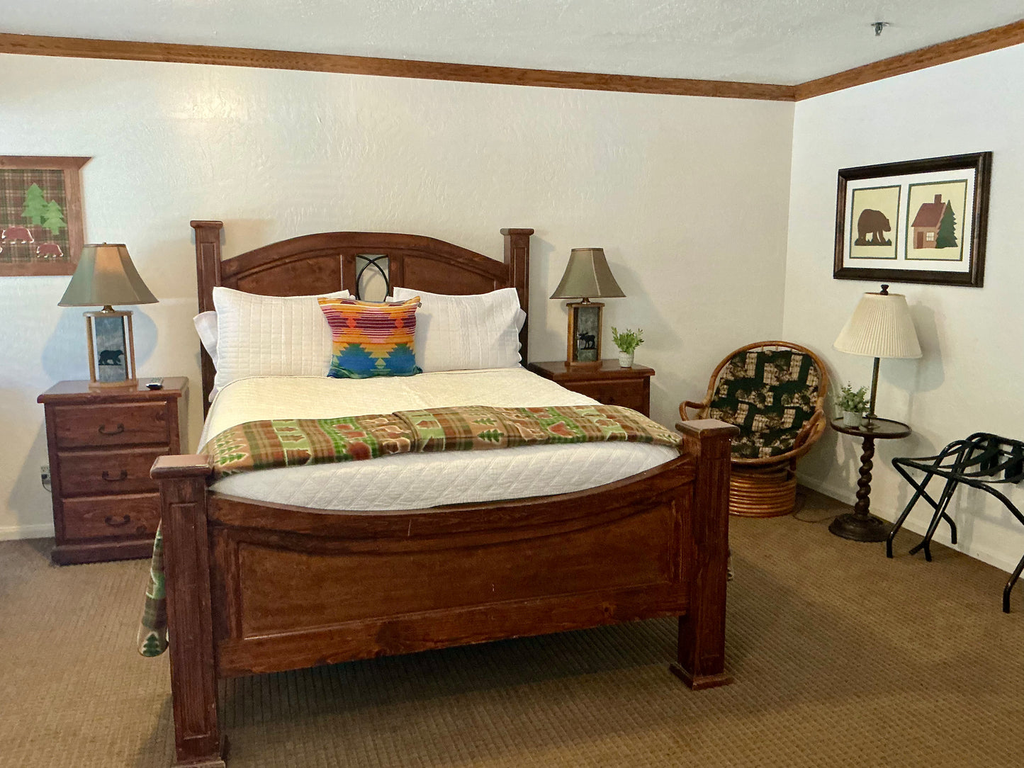 1 Queen Bed [Room #3]