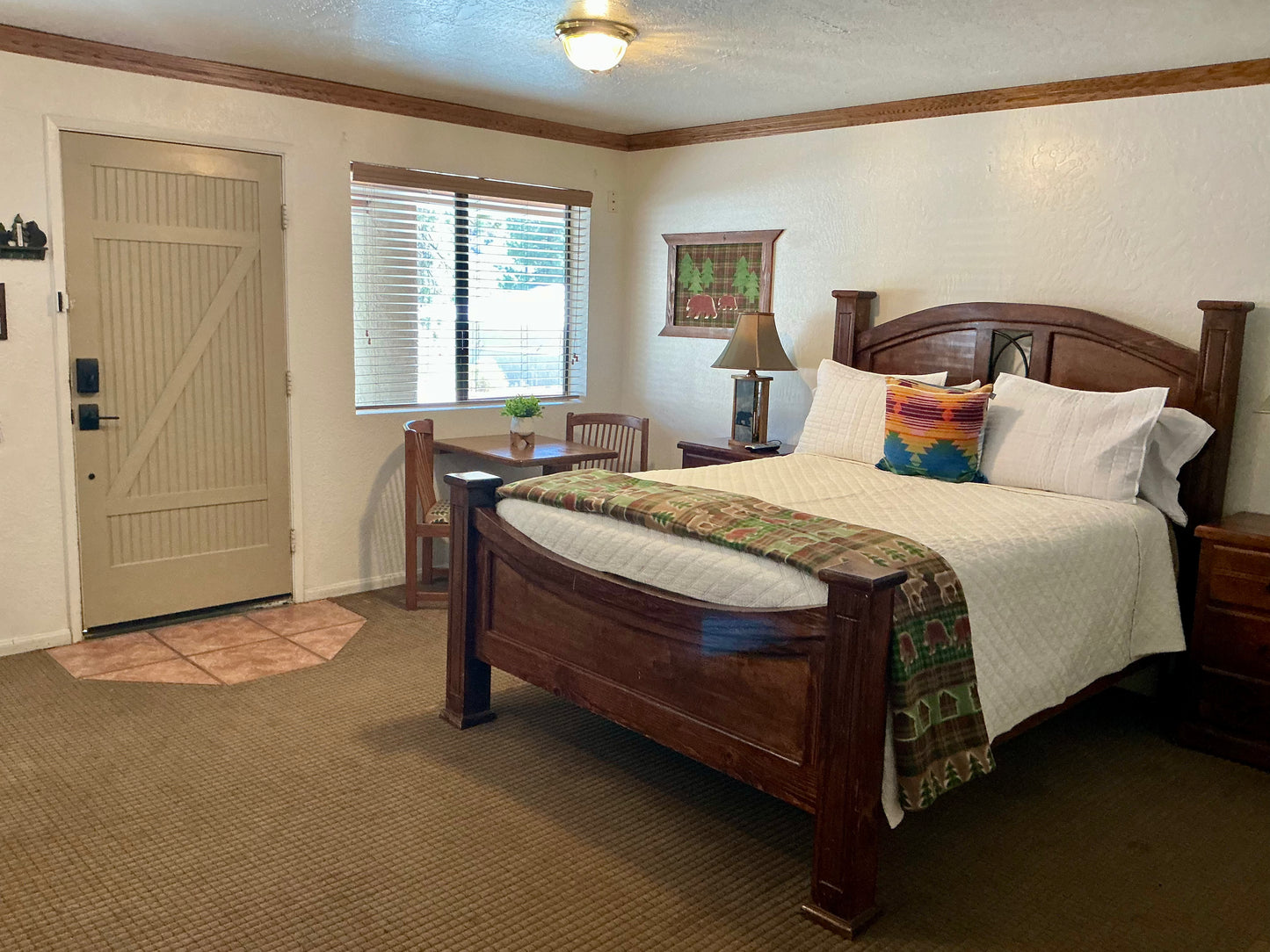 1 Queen Bed [Room #3]