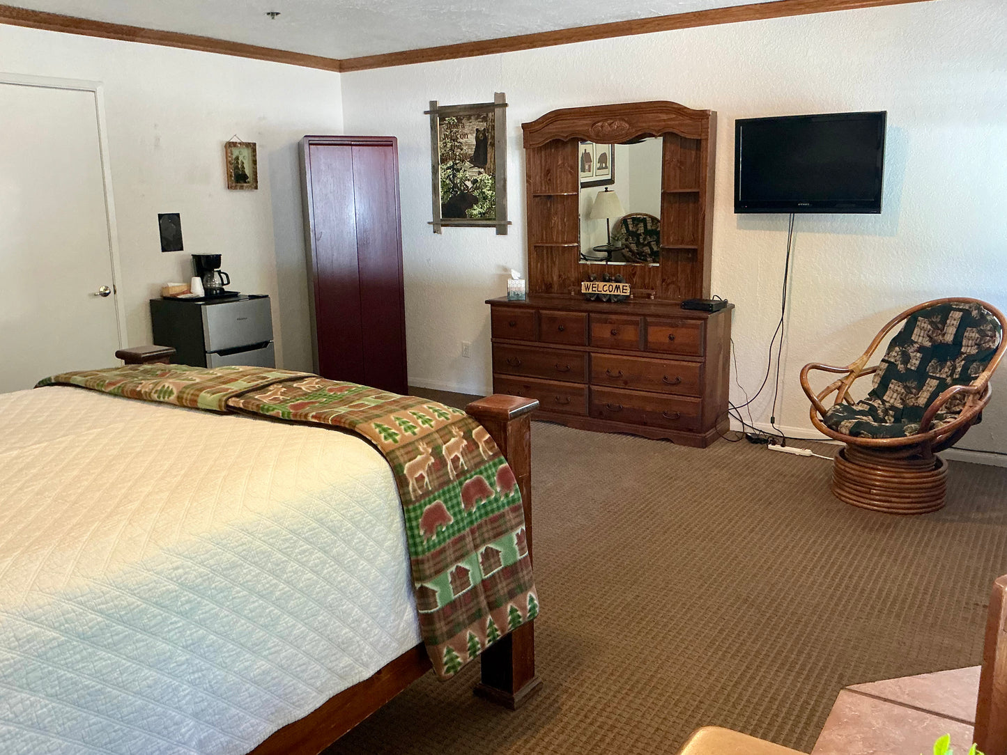 1 Queen Bed [Room #3]