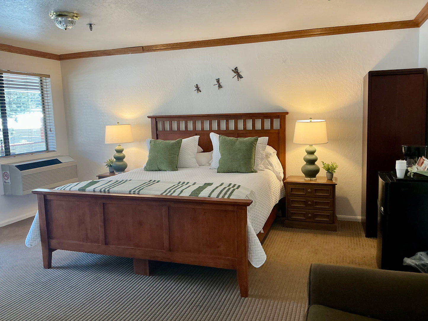 1 King Bed [Room #4]