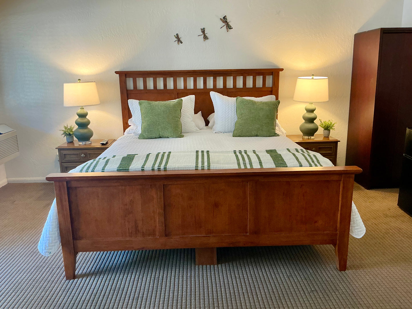 1 King Bed [Room #4]