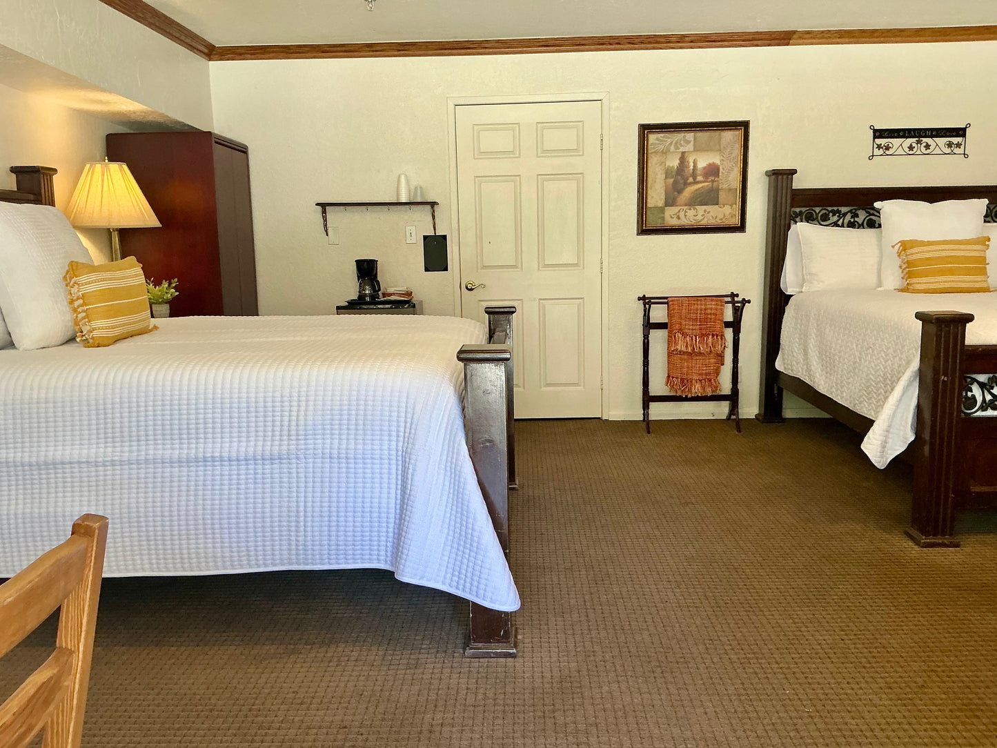 2 Queen Beds [Room #5]